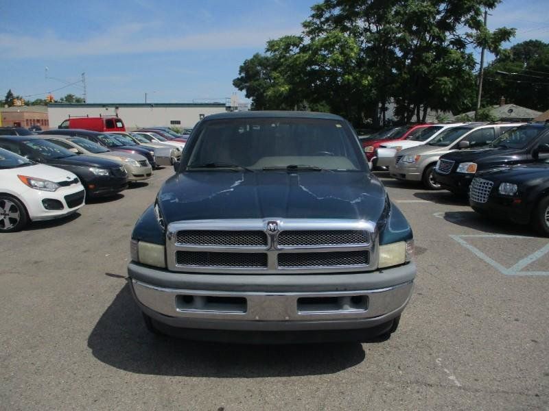 Used 1996 Dodge Ram 1500 Truck 2WD Club Cab image 3