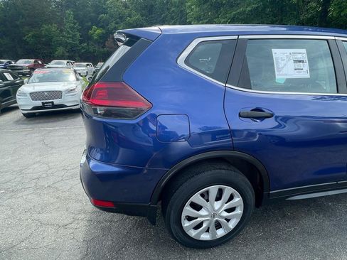 Used 2018 Nissan Rogue S AWD/4WD image 9