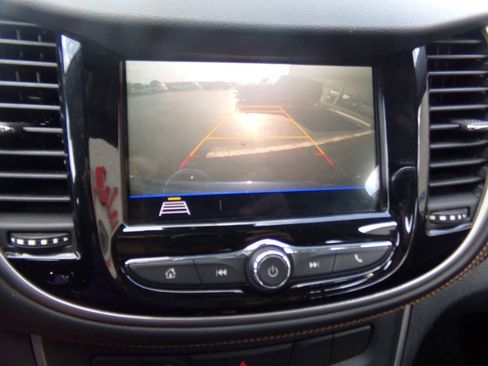 Used 2018 Chevrolet Trax LS FWD image 55