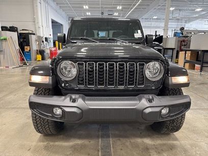 New 2025 Jeep Gladiator Sport