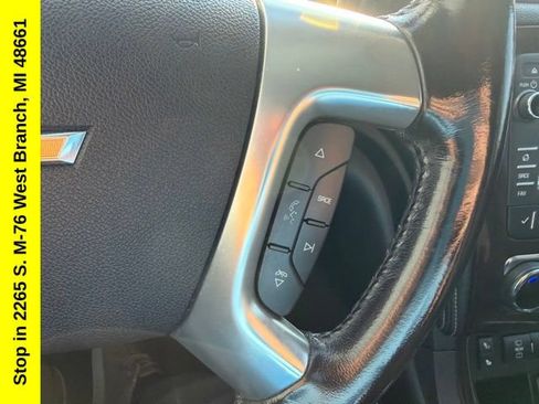 Used 2017 Chevrolet Traverse LT FWD image 33