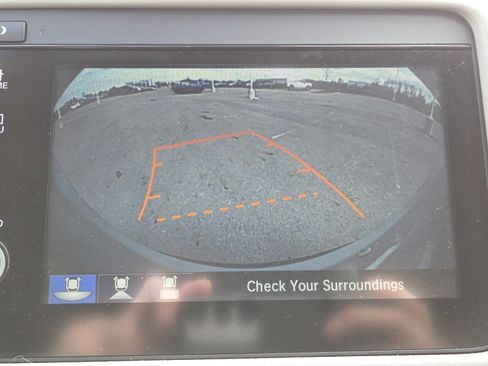 Used 2022 Honda HR-V EX-L image 9