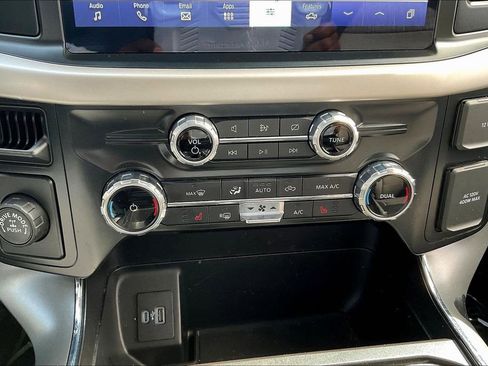 Certified 2022 Ford F150 XLT w/ Equipment Group 302A High image 16