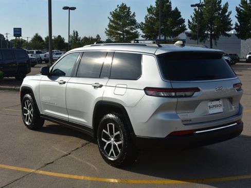 Used 2025 Jeep Grand Cherokee L Limited w/ Trailer Tow Package AWD/4WD image 9