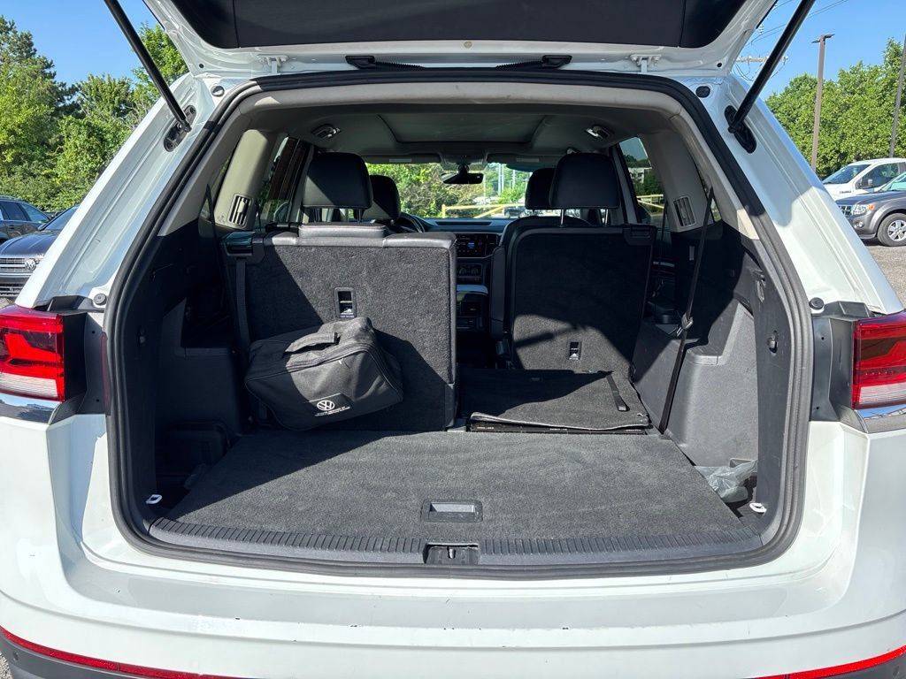 Certified 2022 Volkswagen Atlas SE FWD image 14