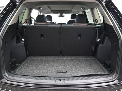 New 2026 Volkswagen Atlas Peak Edition image 12