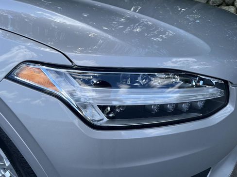 Used 2023 Volvo XC90 B5 Core image 25