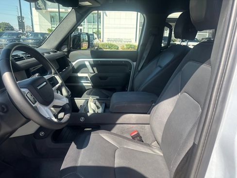 Used 2023 Land Rover Defender 110 X-Dynamic SE AWD/4WD image 13