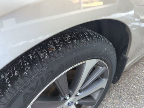 Used 2017 Subaru Legacy 2.5i Limited image 37