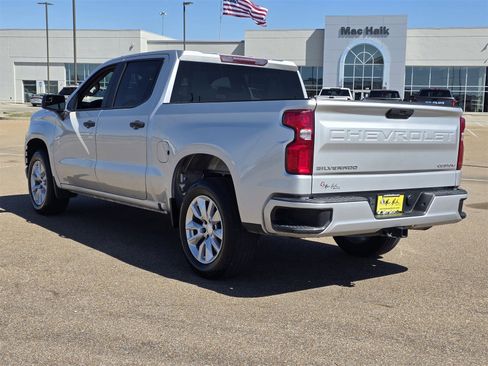 Used 2021 Chevrolet Silverado 1500 Custom image 7
