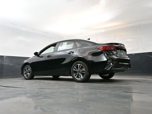 Used 2024 Kia Forte LXS w/ LXS Technology Package FWD image 21