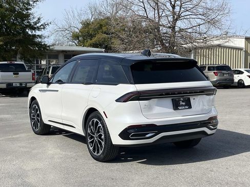 New 2026 Lincoln Nautilus Reserve AWD/4WD image 3