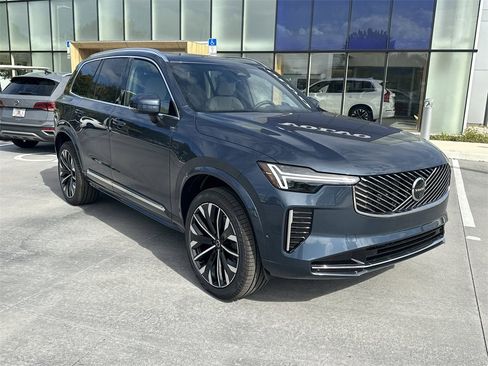 New 2026 Volvo XC90 B6 Plus image 4