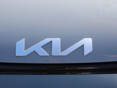 Used 2023 Kia Sportage X-Line w/ X-Line Premium Package AWD/4WD image 13