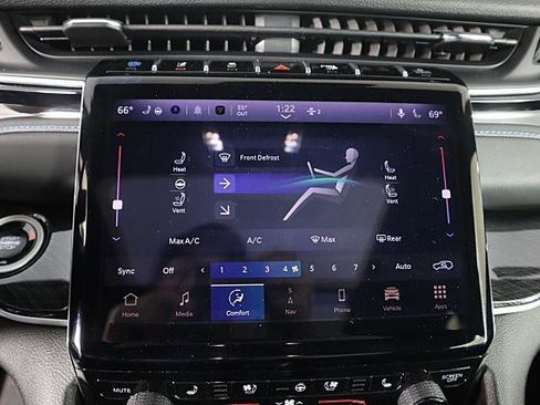 Used 2024 Jeep Grand Cherokee Trailhawk w/ Luxury Tech Group III image 36