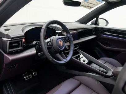New 2025 Porsche Macan 4S Electric