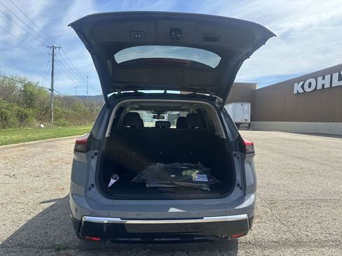 New 2026 Nissan Rogue Platinum AWD/4WD image 21
