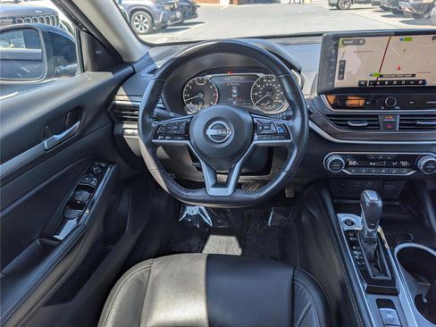 Used 2024 Nissan Altima 2.5 SL image 17