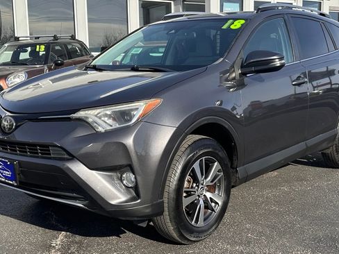 Used 2018 Toyota RAV4 XLE image 1