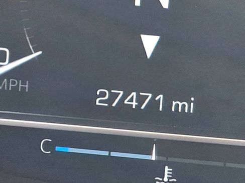 Used 2023 GMC Yukon XL Denali image 17