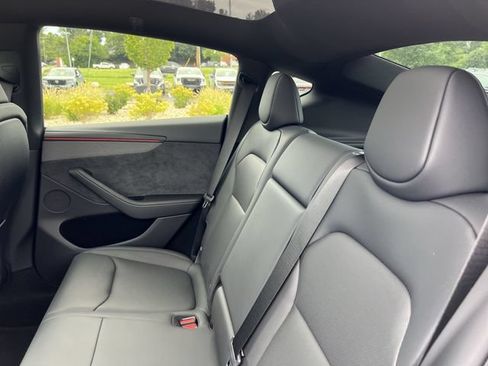 Used 2026 Tesla Model Y 2WD image 21