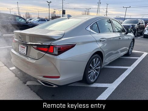 Used 2021 Lexus ES 350 w/ Premium Package image 7
