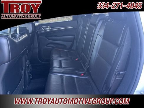 Used 2018 Jeep Grand Cherokee Limited w/ Luxury Group II image 12