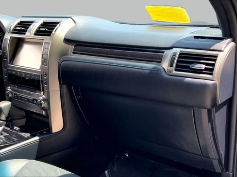Used 2021 Lexus GX 460 Premium w/ Premium Package AWD/4WD image 18