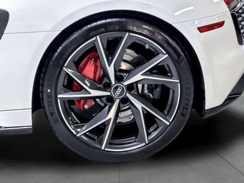 Used 2021 Audi R8 V10 RWD image 24