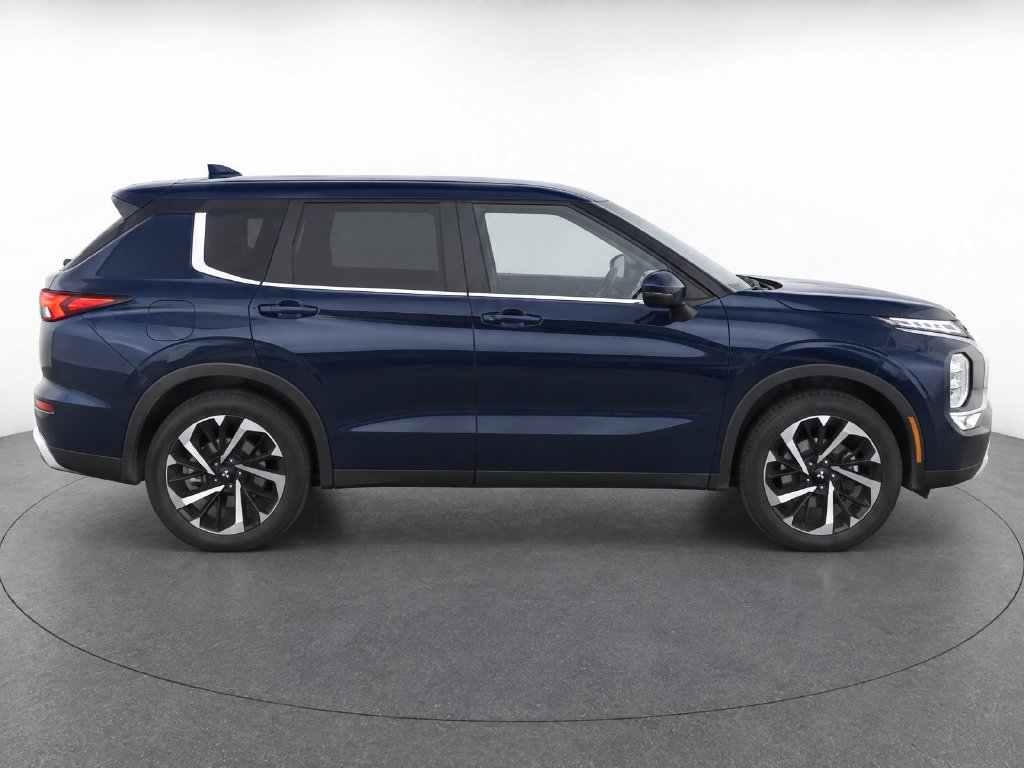Used 2024 Mitsubishi Outlander SE FWD image 8