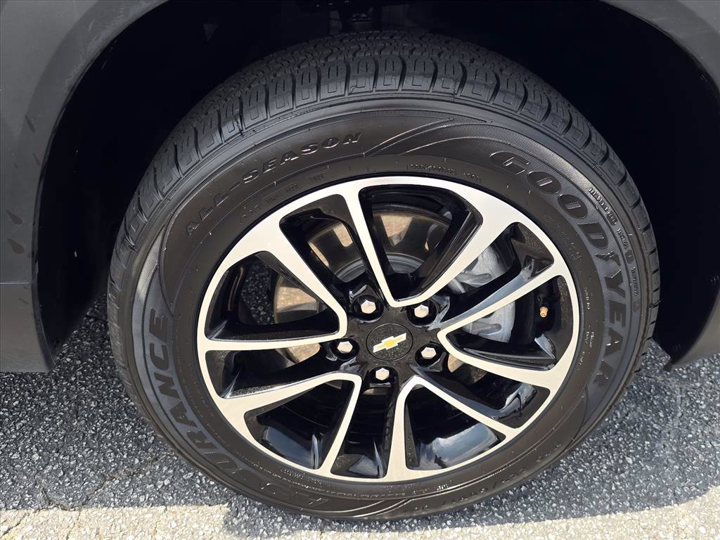 Used 2025 Chevrolet TrailBlazer LT AWD/4WD image 32