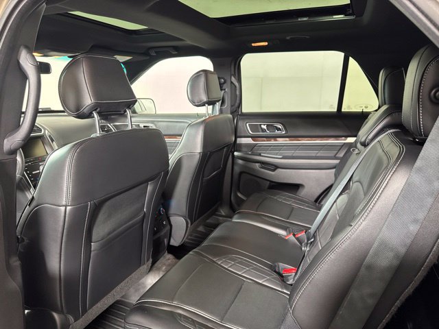 Used 2016 Ford Explorer Platinum AWD/4WD image 12