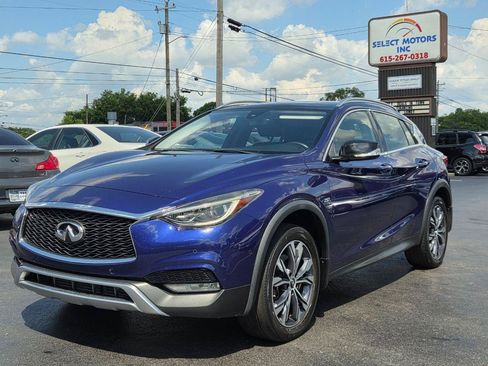Used 2017 INFINITI QX30 Premium w/ Navigation Package AWD/4WD image 2