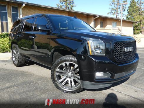 Used 2017 GMC Yukon Denali w/ Open Road Package RWD image 5