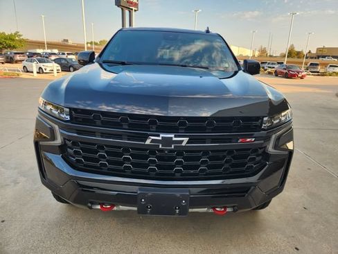 Used 2023 Chevrolet Tahoe Z71 w/ Luxury Package AWD/4WD image 2