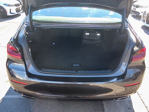 Certified 2023 BMW 530e w/ Convenience Package image 25