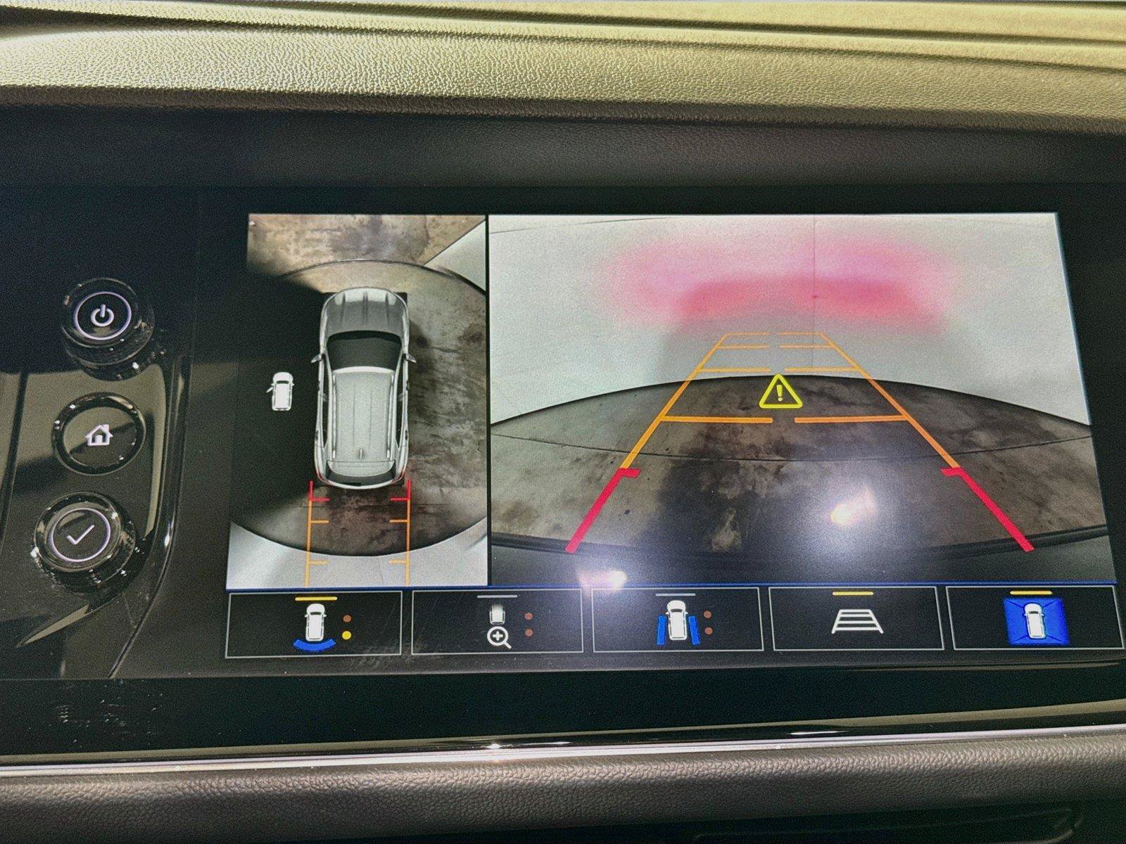 Used 2022 Buick Envision Avenir w/ Technology Package II FWD image 12