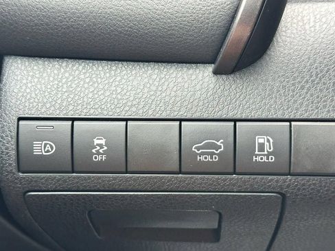 Used 2024 Toyota Camry SE FWD image 19