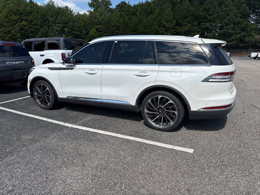 Used 2020 Lincoln Aviator Reserve w/ Equipment Group 202A AWD/4WD image 12