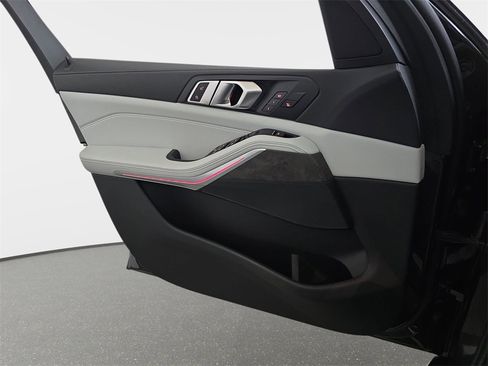 Used 2023 BMW X5 xDrive40i image 24