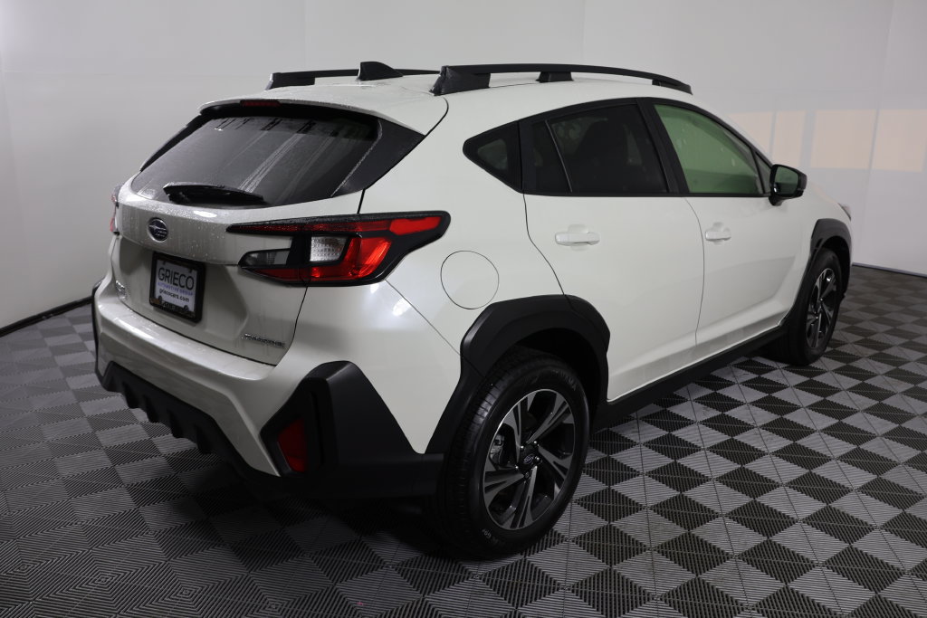 Used 2024 Subaru Crosstrek 2.0i Premium AWD/4WD image 8