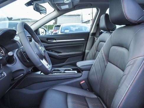 New 2025 Nissan Altima 2.5 SR w/ SR Premium Package image 20