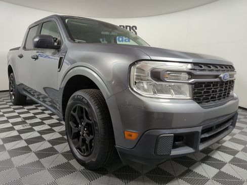 Used 2022 Ford Maverick XLT w/ Equipment Group 300A Standard image 6