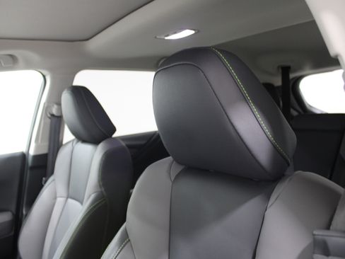 Used 2025 Subaru Outback Onyx Edition image 5