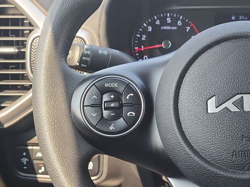Used 2022 Kia Soul LX w/ Technology Package FWD image 15
