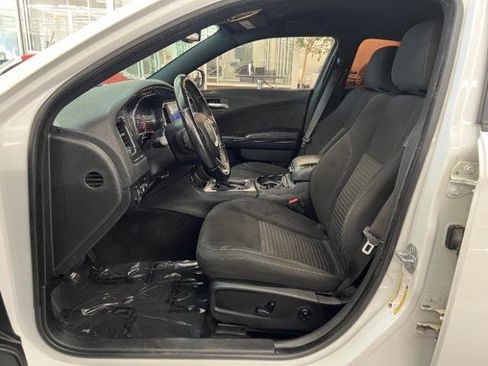 Used 2018 Dodge Charger SXT Plus w/ Blacktop Package RWD image 27