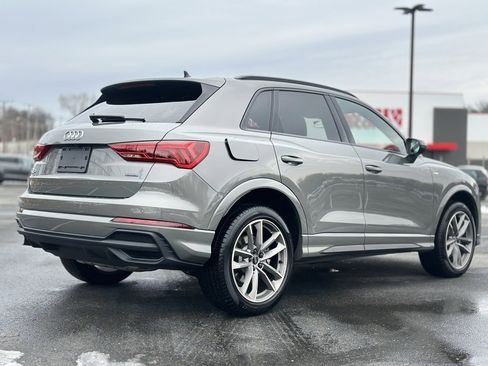 Certified 2025 Audi Q3 2.0T Premium w/ Convenience Package image 7