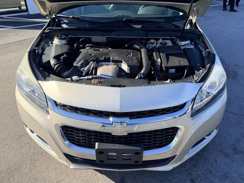 Used 2015 Chevrolet Malibu LT FWD image 11