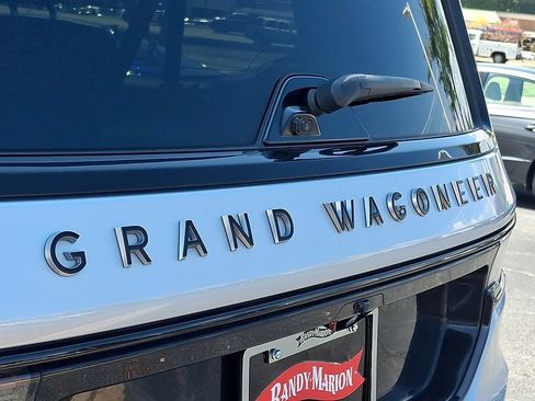 Used 2024 Jeep Grand Wagoneer L Series II w/ Quick Order Packagew 28T AWD/4WD image 30