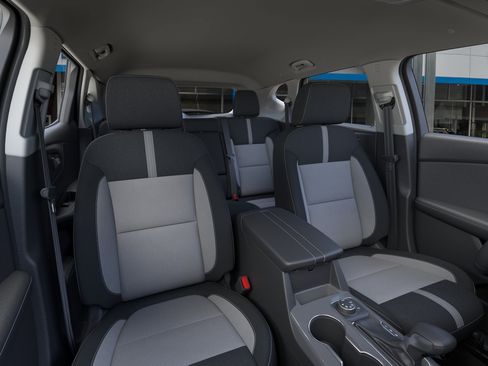 New 2026 Chevrolet Blazer LT w/ LPO, Floor Liner Package AWD/4WD image 40